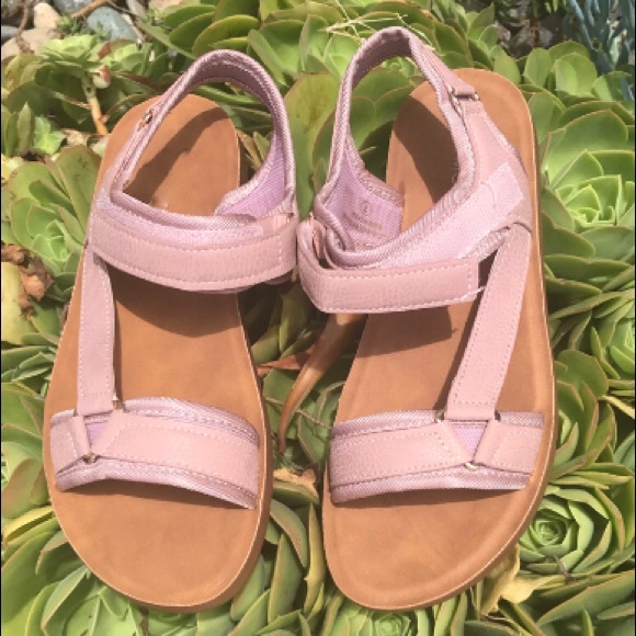 New blush sandals - Picture 2 of 12